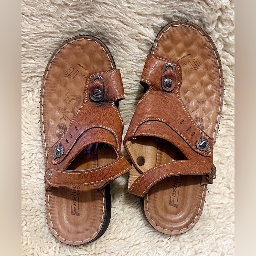 Men's Brown Leather Toe-Post Sandals - Casual Comfort